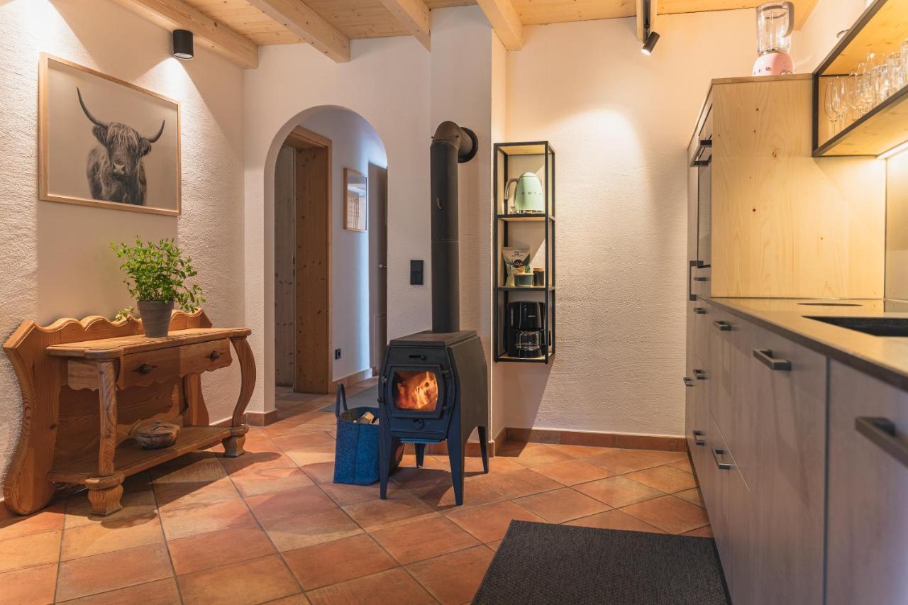 Dorfchalets & Apartments - Authentic Experience In Centre Of Kaprun Including Tauernspa And Summercard Exterior photo